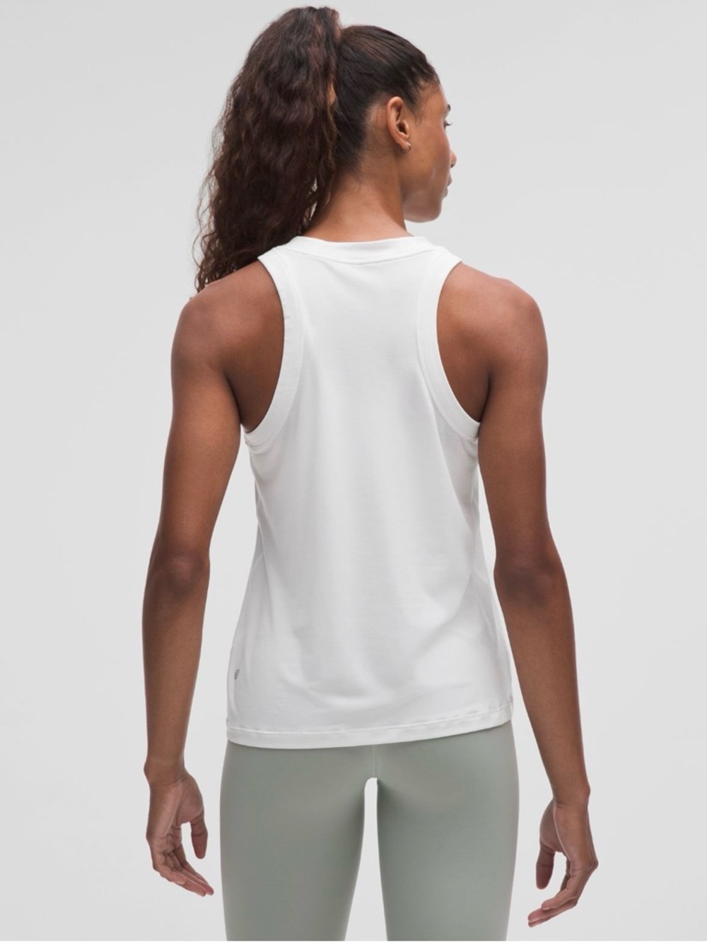 NWT Lululemon Jersey Training Top size 8 - Picture 2 of 6